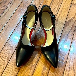 Kenneth Cole black pumps SZ 6.5-strappy ankle!